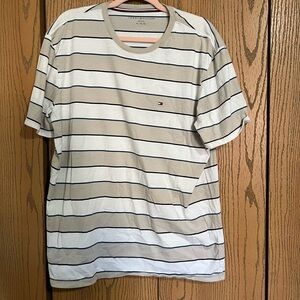 Tommy Hilfiger Men's Beige and White Striped Tee